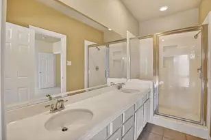 11511 Gallant Ridge Ln, Houston, TX 77082 - Photo 36