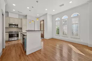 931 W 23rd St, Houston, TX 77008 - Photo 8