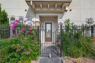 931 W 23rd St, Houston, TX 77008 - Photo 2