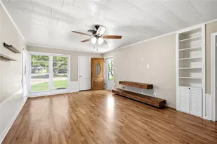 1216 15th Ave N, Texas City, TX 77590 - Photo 6