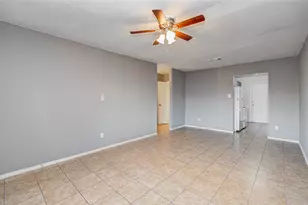 15216 Wickbriar Dr, Houston, TX 77053 - Photo 4