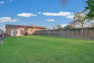 15216 Wickbriar Dr, Houston, TX 77053 - Photo 16