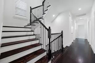 8213 Cabernet Ln, Houston, TX 77055 - Photo 14