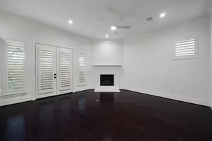8213 Cabernet Ln, Houston, TX 77055 - Photo 12