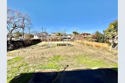 3714 Avenue S 1/2, Galveston, TX 77550 - Photo 16