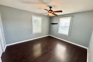 3714 Ave S 1/2, Galveston, TX 77550 - Photo 8