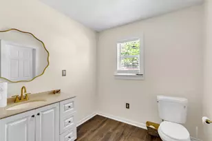 204 Kerry Rd, Highlands, TX 77562 - Photo 10