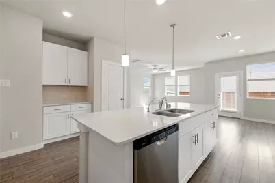 3807 Glossy Lake Drive, Houston, TX 77082 - Photo 4