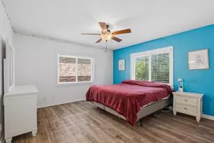 1918 51st St, Galveston, TX 77551 - Photo 10