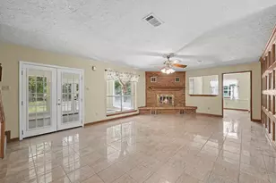 5188 Old Castle Way, Conroe, TX 77304 - Photo 8