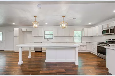 6930 S Oak Bend Drive, Alvin, TX 77511 - Photo 8
