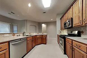 18407 Bluewater Cove Dr, Humble, TX 77346 - Photo 4