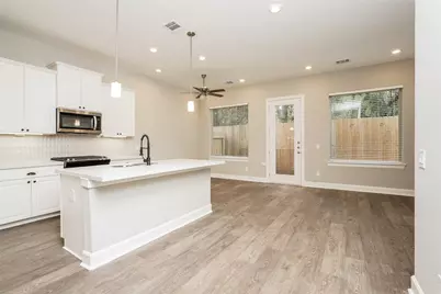 5117 Royal Heath Drive, Houston, TX 77018 - Photo 14