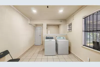 2819 Berry Street #11, Houston, TX 77004 - Photo 16