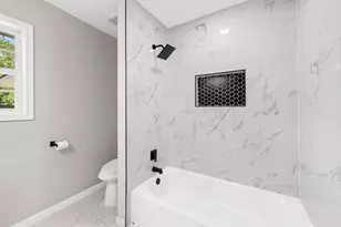 523 Lazy Ln, Brazoria, TX 77422 - Photo 32