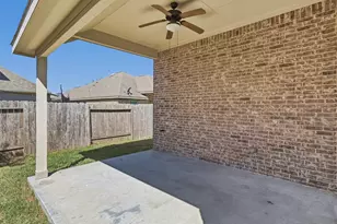 637 Maple Point Dr E, Conroe, TX 77301 - Photo 46