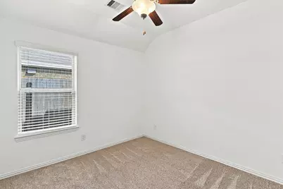 637 Maple Point Drive E, Conroe, TX 77301 - Photo 32