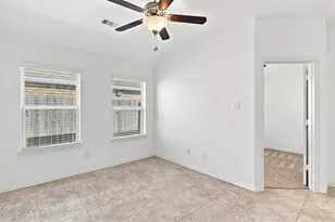 637 Maple Point Dr E, Conroe, TX 77301 - Photo 34