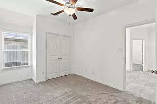 637 Maple Point Dr E, Conroe, TX 77301 - Photo 38