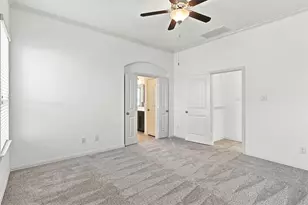 637 Maple Point Dr E, Conroe, TX 77301 - Photo 22
