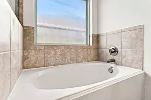 637 Maple Point Dr E, Conroe, TX 77301 - Photo 26