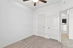 637 Maple Point Dr E, Conroe, TX 77301 - Photo 34