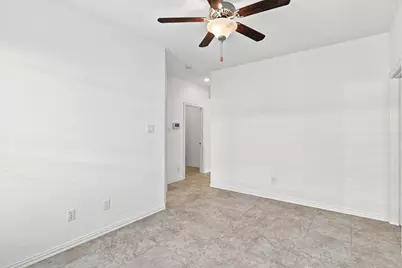 637 Maple Point Drive E, Conroe, TX 77301 - Photo 38