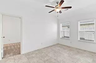 637 Maple Point Dr E, Conroe, TX 77301 - Photo 36