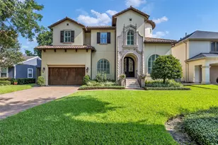4608 Maple St, Bellaire, TX 77401 - Photo 1