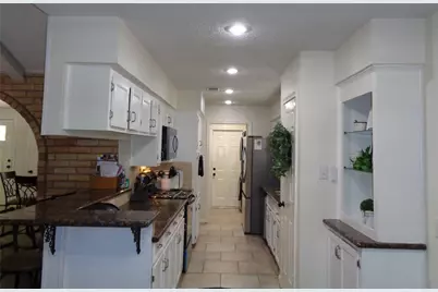 2502 20th Street N, Texas City, TX 77590 - Photo 16