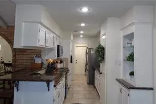 2502 20th St N, Texas City, TX 77590 - Photo 16