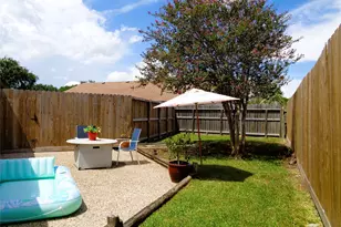 2502 20th St N, Texas City, TX 77590 - Photo 6