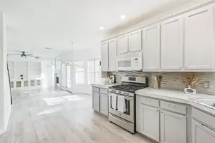 1747 Rushworth Dr, Houston, TX 77014 - Photo 10