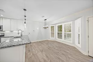 4 River Birch Ln, The Woodlands, TX 77380 - Photo 8
