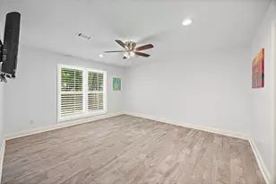 4 River Birch Ln, The Woodlands, TX 77380 - Photo 14