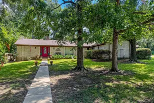 125 Mockingbird, Livingston, TX 77351 - Photo 1