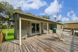 29331 County Rd 25, Damon, TX 77430 - Photo 18