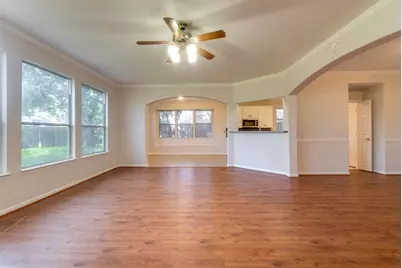 1907 Glen Eden Court, Sugar Land, TX 77498 - Photo 10