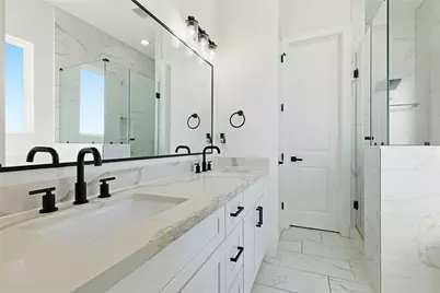 107 W Whitney Street #C, Houston, TX 77018 - Photo 14