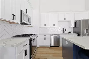 107 W Whitney St, Houston, TX 77018 - Photo 6