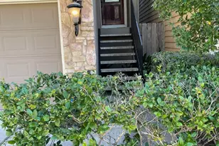 2605 Almeda Forest Ct, Houston, TX 77045 - Photo 2