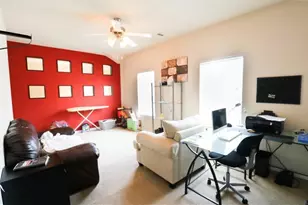 135 S Spinning Wheel Cir, The Woodlands, TX 77382 - Photo 6