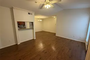 6602 Harbor Town Dr, Houston, TX 77036 - Photo 4
