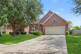 2713 Autumn Falls Dr, Pearland, TX 77584 - Photo 1