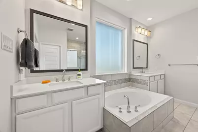 10016 Steeple Farms Drive, Houston, TX 77080 - Photo 36