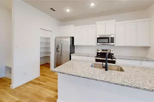 2923 Parks Mccoy Ln, Grand Prairie, TX 75052 - Photo 18
