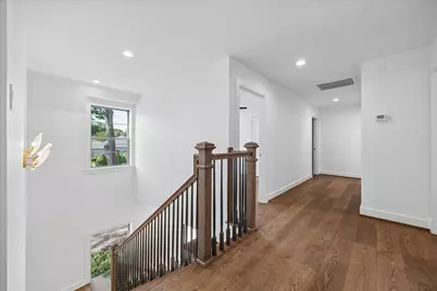 620 Stoneleigh Drive, Houston, TX 77079 - Photo 22