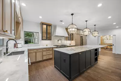 620 Stoneleigh Drive, Houston, TX 77079 - Photo 12