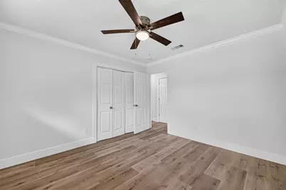 218 Bay Colony Circle, La Porte, TX 77571 - Photo 14