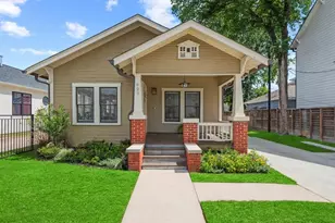 629 E 19th St, Houston, TX 77008 - Photo 1